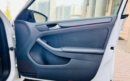 Volkswagen Jetta VI, 2016 год, 1 500 000 рублей, 17 фотография