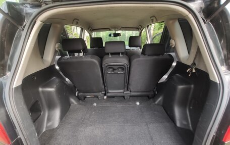 Toyota Corolla Verso I, 2003 год, 285 000 рублей, 22 фотография
