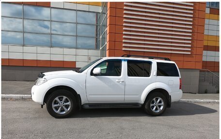Nissan Pathfinder, 2014 год, 2 000 000 рублей, 2 фотография
