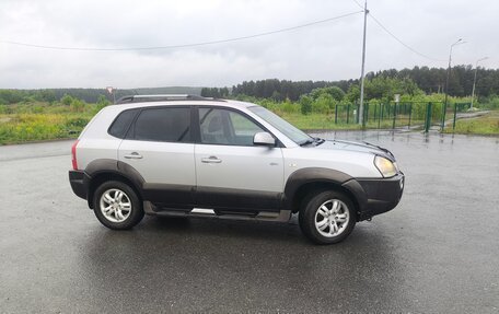 Hyundai Tucson III, 2005 год, 650 000 рублей, 4 фотография