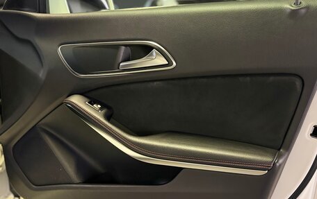 Mercedes-Benz CLA, 2015 год, 1 800 000 рублей, 27 фотография