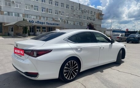 Lexus ES VII, 2020 год, 4 500 000 рублей, 10 фотография