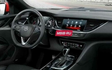 Opel Insignia II рестайлинг, 2018 год, 1 930 000 рублей, 2 фотография
