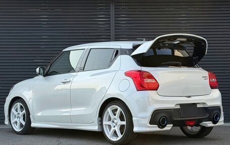 Suzuki Swift V, 2023 год, 890 000 рублей, 4 фотография