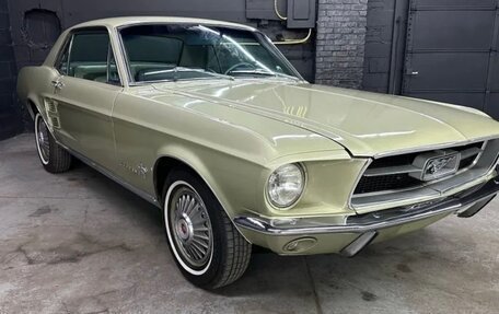 Ford Mustang VI рестайлинг, 1967 год, 4 950 000 рублей, 1 фотография