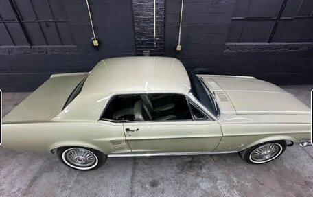 Ford Mustang VI рестайлинг, 1967 год, 4 950 000 рублей, 10 фотография