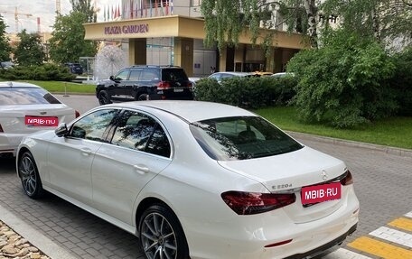 Mercedes-Benz E-Класс, 2021 год, 4 900 000 рублей, 1 фотография