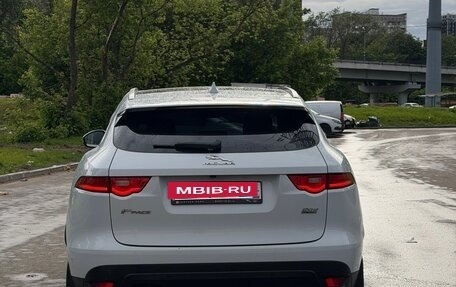 Jaguar F-Pace, 2016 год, 2 200 000 рублей, 6 фотография