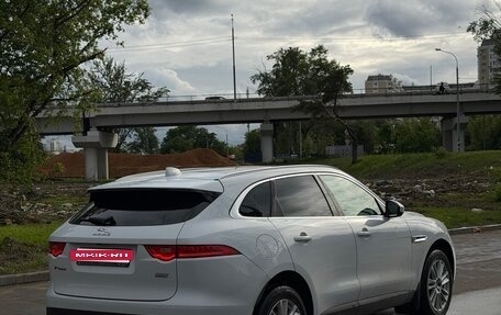 Jaguar F-Pace, 2016 год, 2 200 000 рублей, 7 фотография