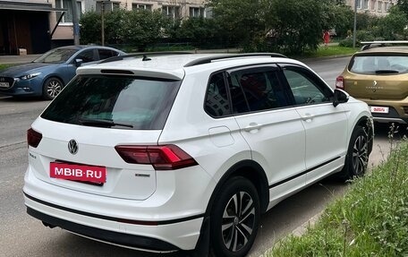 Volkswagen Tiguan II, 2019 год, 2 100 000 рублей, 4 фотография