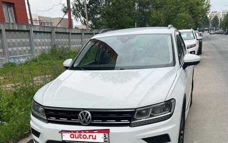 Volkswagen Tiguan II, 2019 год, 2 100 000 рублей, 2 фотография