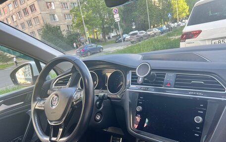 Volkswagen Tiguan II, 2019 год, 2 100 000 рублей, 9 фотография