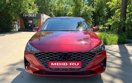 Hyundai Solaris II рестайлинг, 2021 год, 1 620 000 рублей, 7 фотография