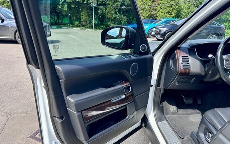 Land Rover Range Rover IV рестайлинг, 2016 год, 5 600 000 рублей, 8 фотография