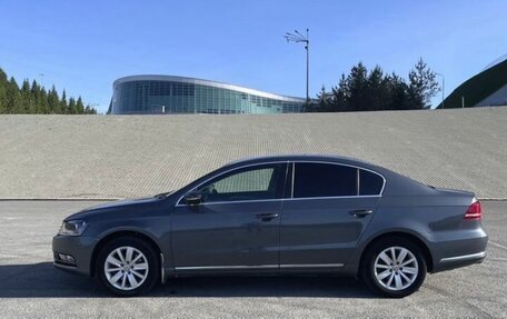 Volkswagen Passat B7, 2013 год, 900 000 рублей, 3 фотография