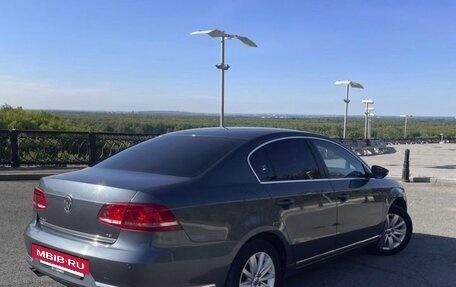 Volkswagen Passat B7, 2013 год, 900 000 рублей, 5 фотография