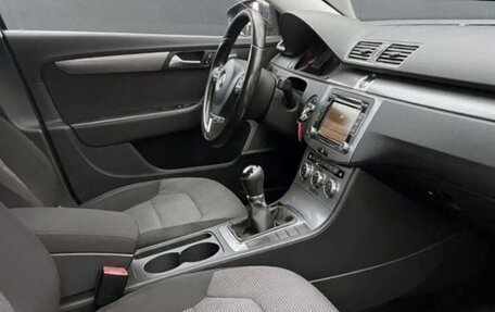 Volkswagen Passat B7, 2013 год, 900 000 рублей, 26 фотография