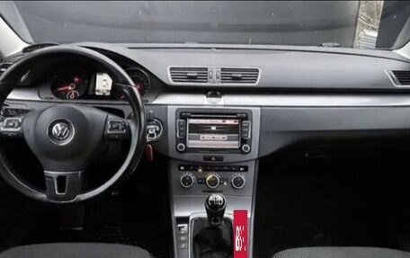 Volkswagen Passat B7, 2013 год, 900 000 рублей, 27 фотография