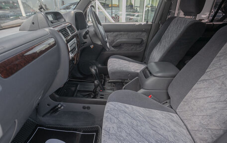 Toyota Land Cruiser Prado 90 рестайлинг, 1999 год, 1 275 000 рублей, 17 фотография