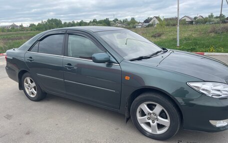Toyota Camry V40, 2005 год, 610 000 рублей, 2 фотография