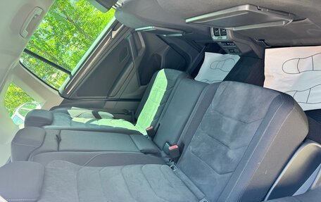 Volkswagen Tiguan II, 2018 год, 3 050 000 рублей, 6 фотография