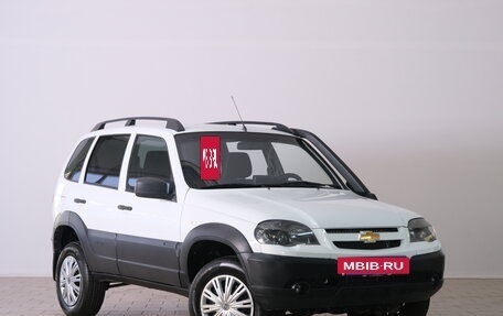Chevrolet Niva I рестайлинг, 2019 год, 749 000 рублей, 2 фотография