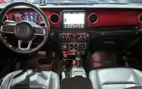 Jeep Gladiator, 2022 год, 5 665 000 рублей, 6 фотография