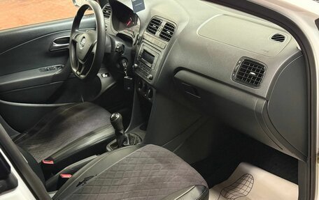 Volkswagen Polo VI (EU Market), 2017 год, 975 000 рублей, 11 фотография