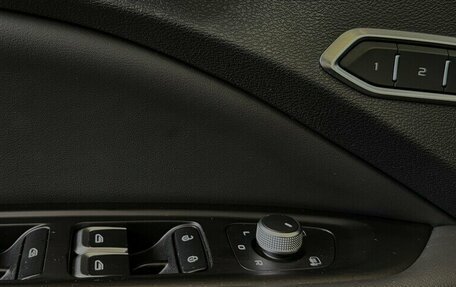Geely Tugella FY11, 2023 год, 2 920 000 рублей, 16 фотография