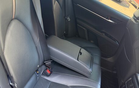 Toyota Camry, 2018 год, 2 850 000 рублей, 8 фотография