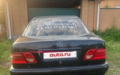 Mercedes-Benz E-Класс, 1998 год, 150 000 рублей, 4 фотография