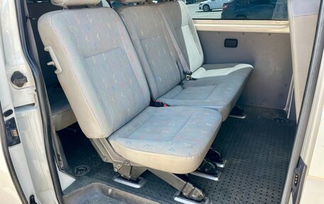 Volkswagen Transporter T5 рестайлинг, 2003 год, 920 000 рублей, 10 фотография