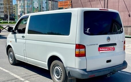 Volkswagen Transporter T5 рестайлинг, 2003 год, 920 000 рублей, 4 фотография