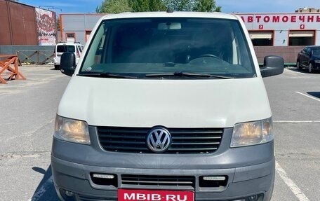 Volkswagen Transporter T5 рестайлинг, 2003 год, 920 000 рублей, 6 фотография