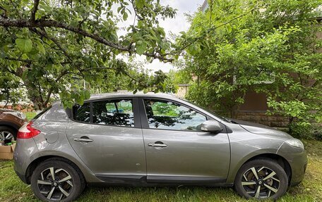Renault Megane III, 2013 год, 615 000 рублей, 2 фотография