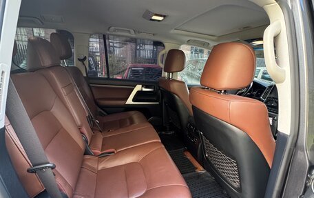 Toyota Land Cruiser 200, 2019 год, 9 900 000 рублей, 10 фотография