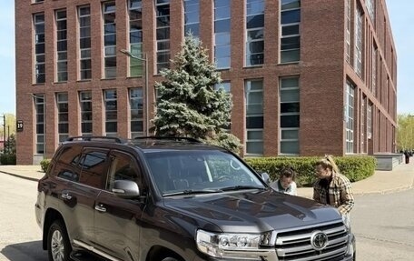 Toyota Land Cruiser 200, 2019 год, 9 900 000 рублей, 7 фотография
