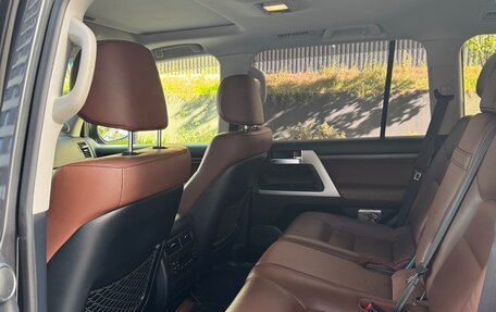 Toyota Land Cruiser 200, 2019 год, 9 900 000 рублей, 13 фотография
