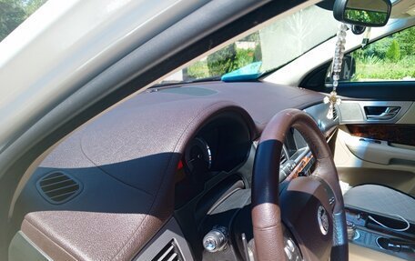 Jaguar XF I рестайлинг, 2011 год, 1 099 000 рублей, 20 фотография