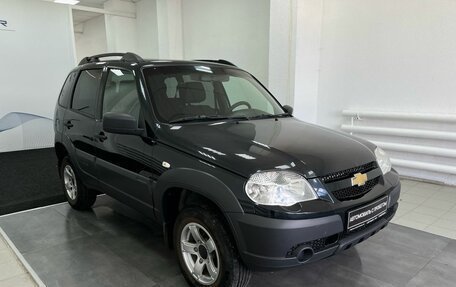Chevrolet Niva I рестайлинг, 2019 год, 749 000 рублей, 3 фотография