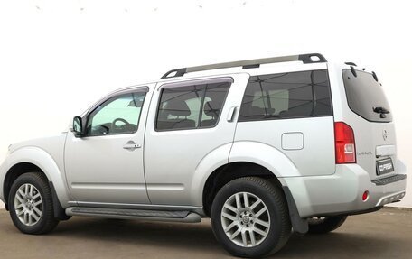 Nissan Pathfinder, 2012 год, 1 395 000 рублей, 2 фотография