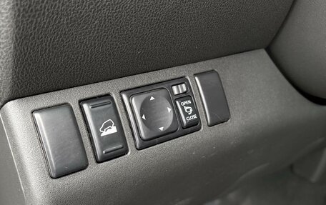 Nissan Pathfinder, 2012 год, 1 395 000 рублей, 19 фотография