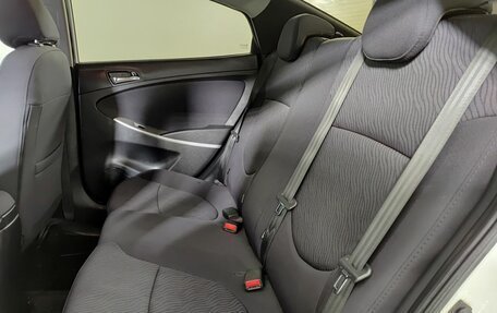 Hyundai Solaris II рестайлинг, 2012 год, 750 000 рублей, 15 фотография