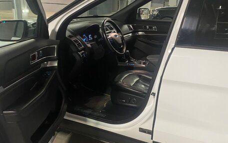 Ford Explorer VI, 2018 год, 3 300 000 рублей, 5 фотография