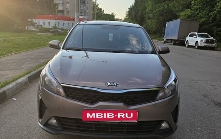 KIA Rio IV, 2020 год, 1 700 000 рублей, 2 фотография