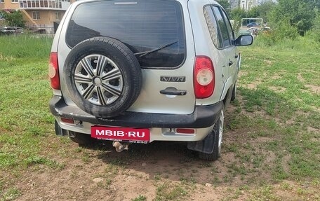 Chevrolet Niva I рестайлинг, 2004 год, 195 000 рублей, 3 фотография