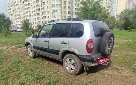 Chevrolet Niva I рестайлинг, 2004 год, 195 000 рублей, 5 фотография