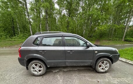 Hyundai Tucson III, 2008 год, 1 000 000 рублей, 7 фотография