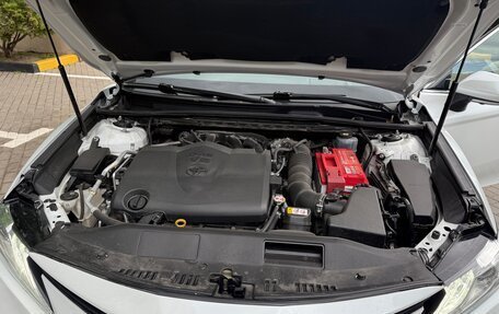 Toyota Camry, 2022 год, 2 750 000 рублей, 6 фотография