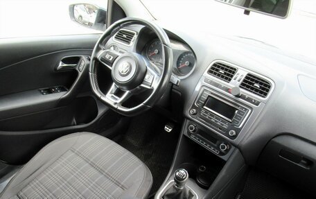 Volkswagen Polo VI (EU Market), 2017 год, 1 080 000 рублей, 17 фотография